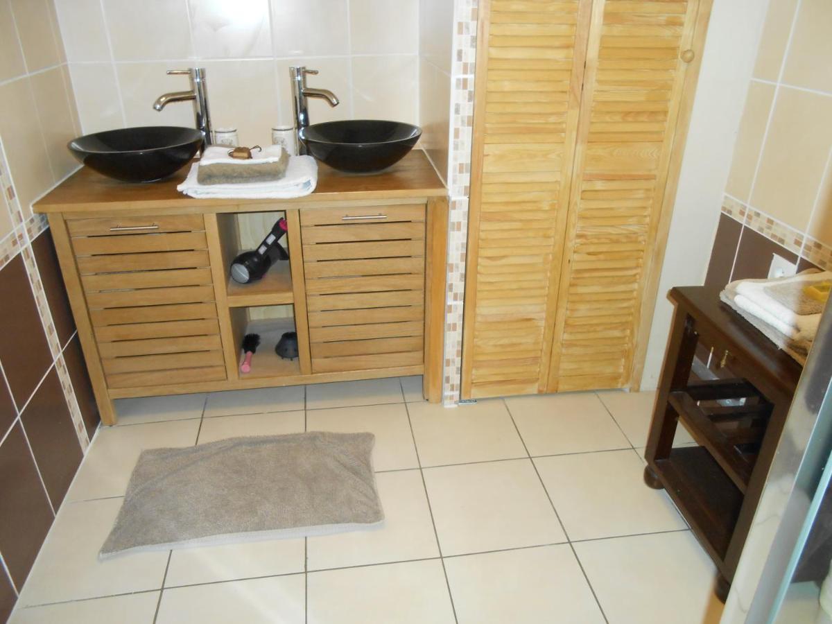 La Dame Blanche Bed and Breakfast Saint-Maurice-dʼIbie Εξωτερικό φωτογραφία