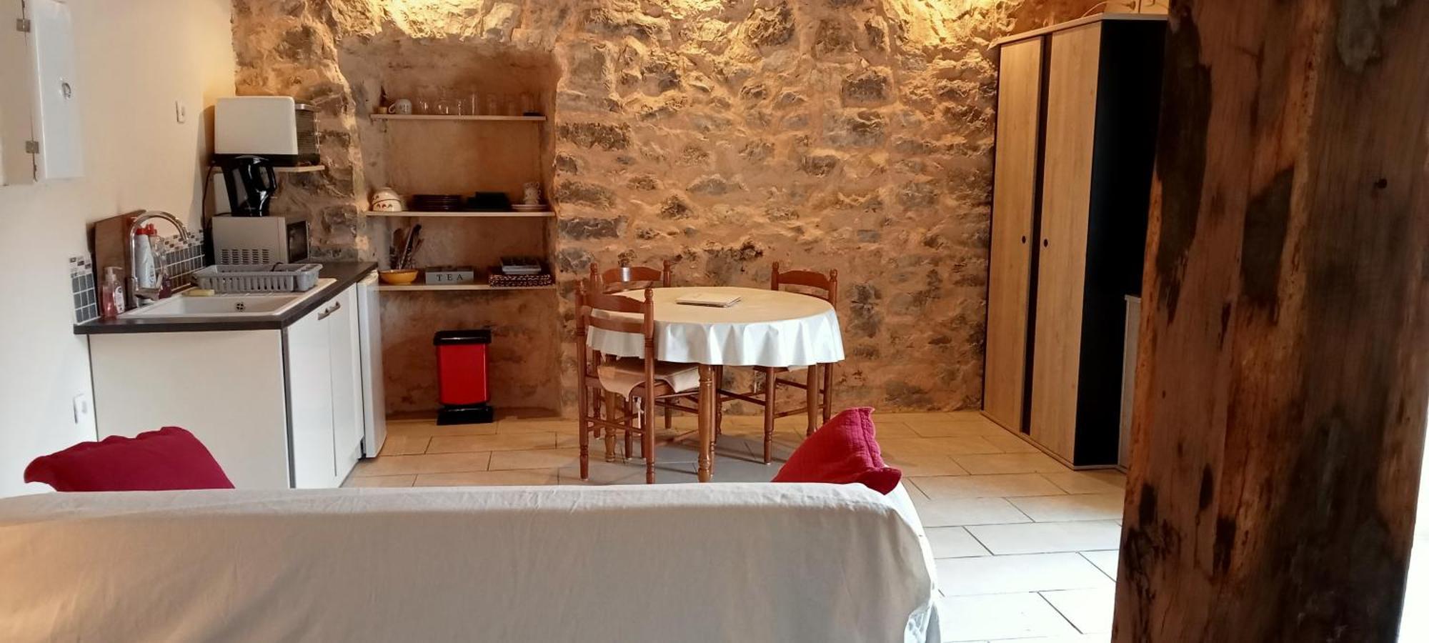 La Dame Blanche Bed and Breakfast Saint-Maurice-dʼIbie Εξωτερικό φωτογραφία