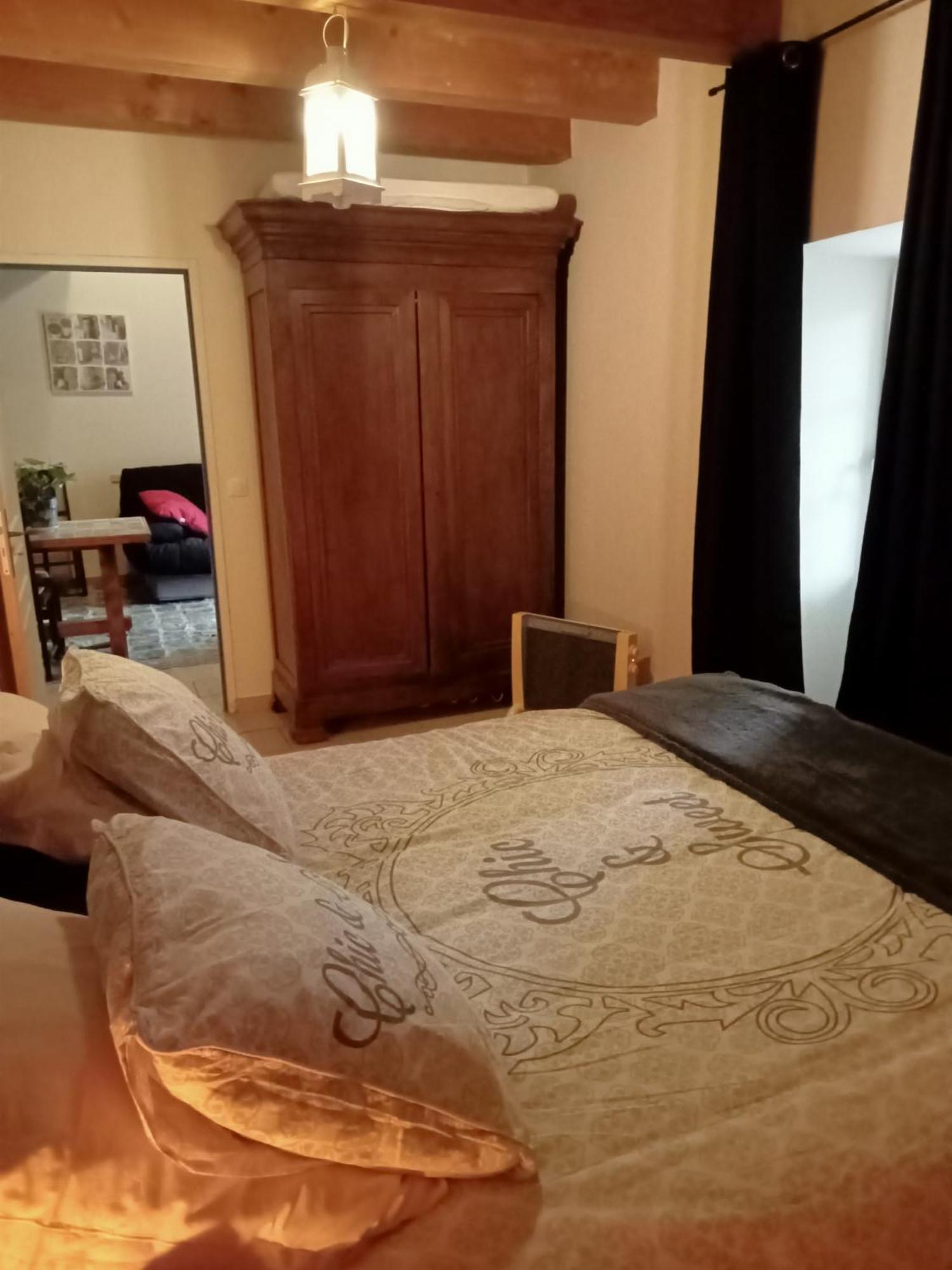 La Dame Blanche Bed and Breakfast Saint-Maurice-dʼIbie Εξωτερικό φωτογραφία
