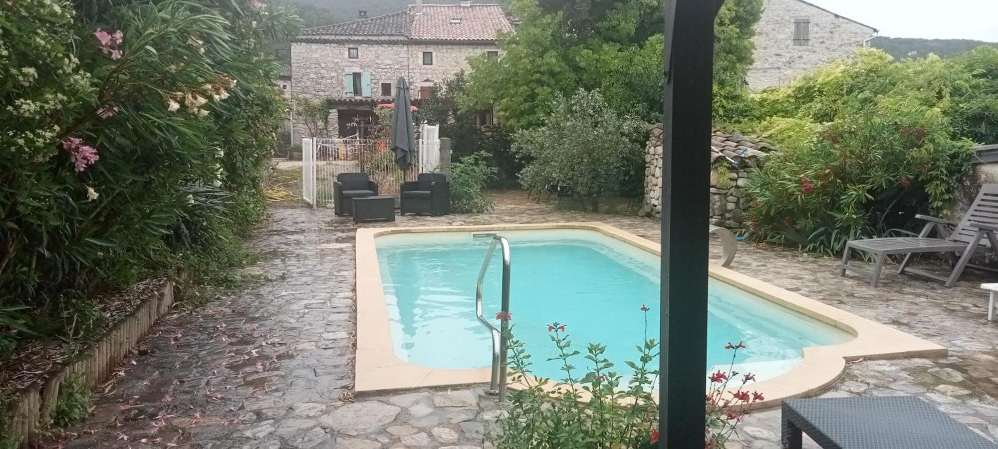 La Dame Blanche Bed and Breakfast Saint-Maurice-dʼIbie Εξωτερικό φωτογραφία